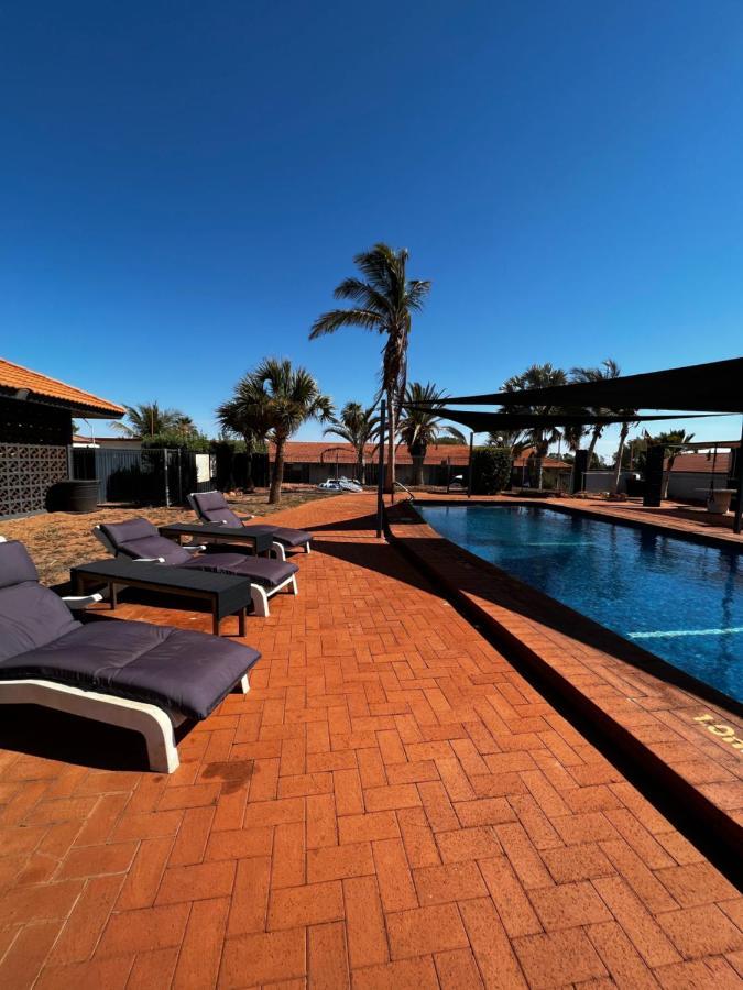 Hospitality Port Hedland Motel Esterno foto